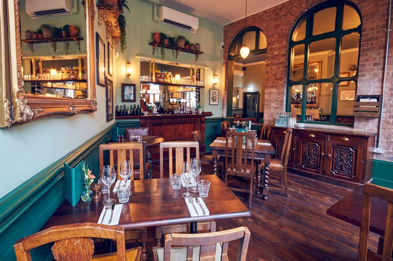 The Old Coffee Tavern Warwick  Cameră foto
